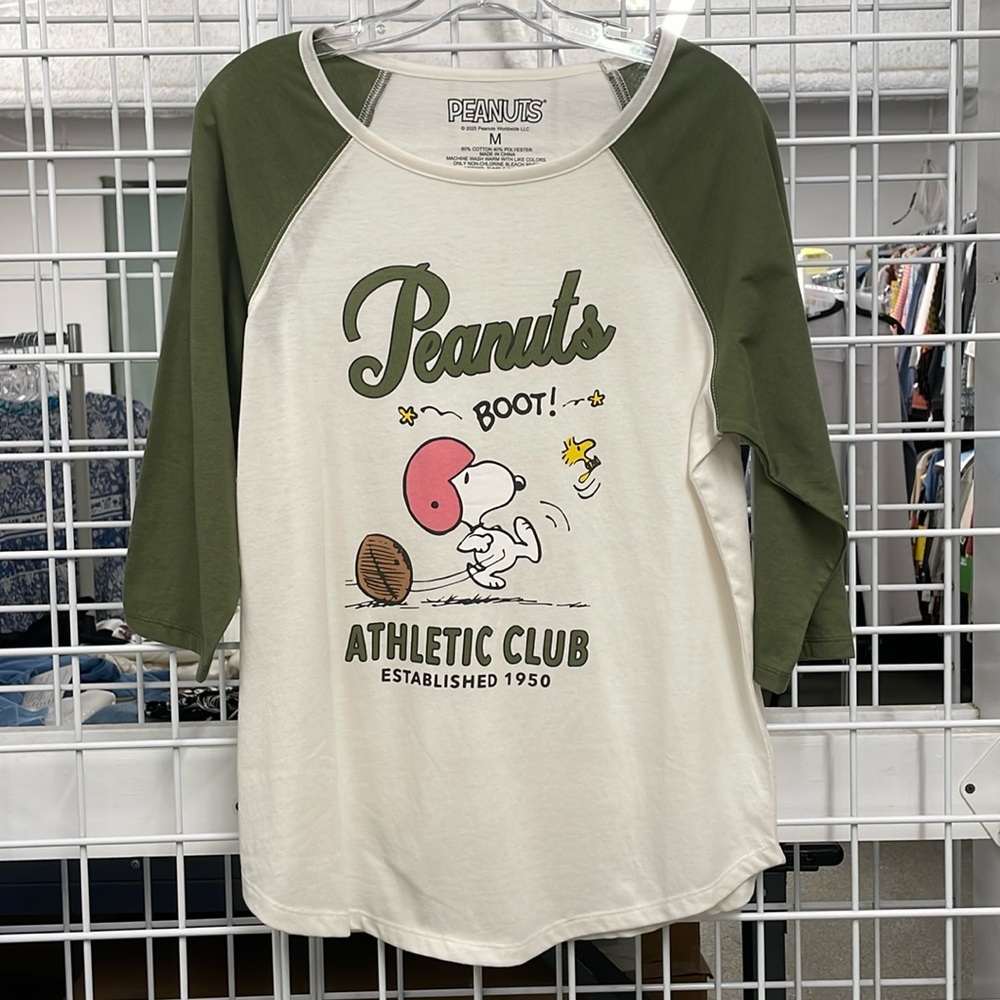 Peanuts 3/4 sleeve raglan tee